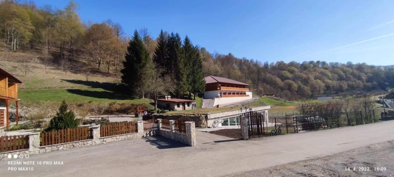 B&B Zlatna Nit Bosanska Krupa Extérieur photo