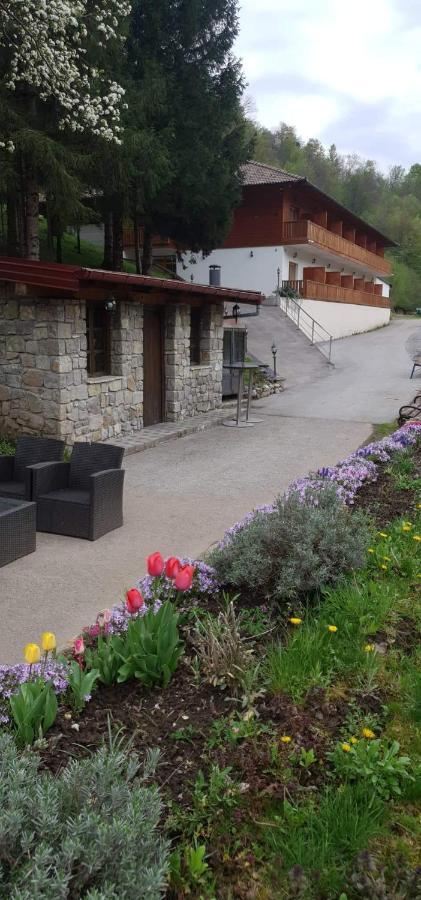 B&B Zlatna Nit Bosanska Krupa Extérieur photo