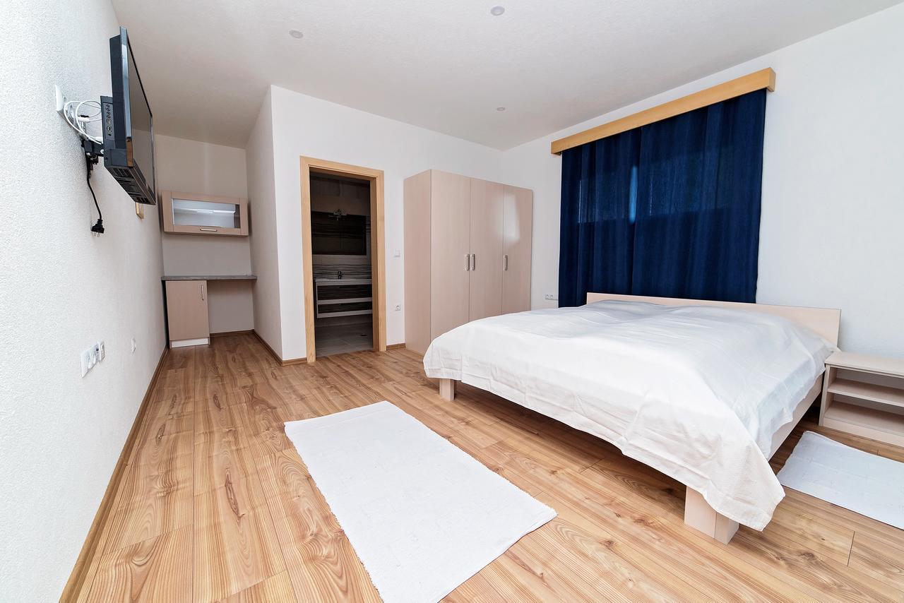 B&B Zlatna Nit Bosanska Krupa Extérieur photo
